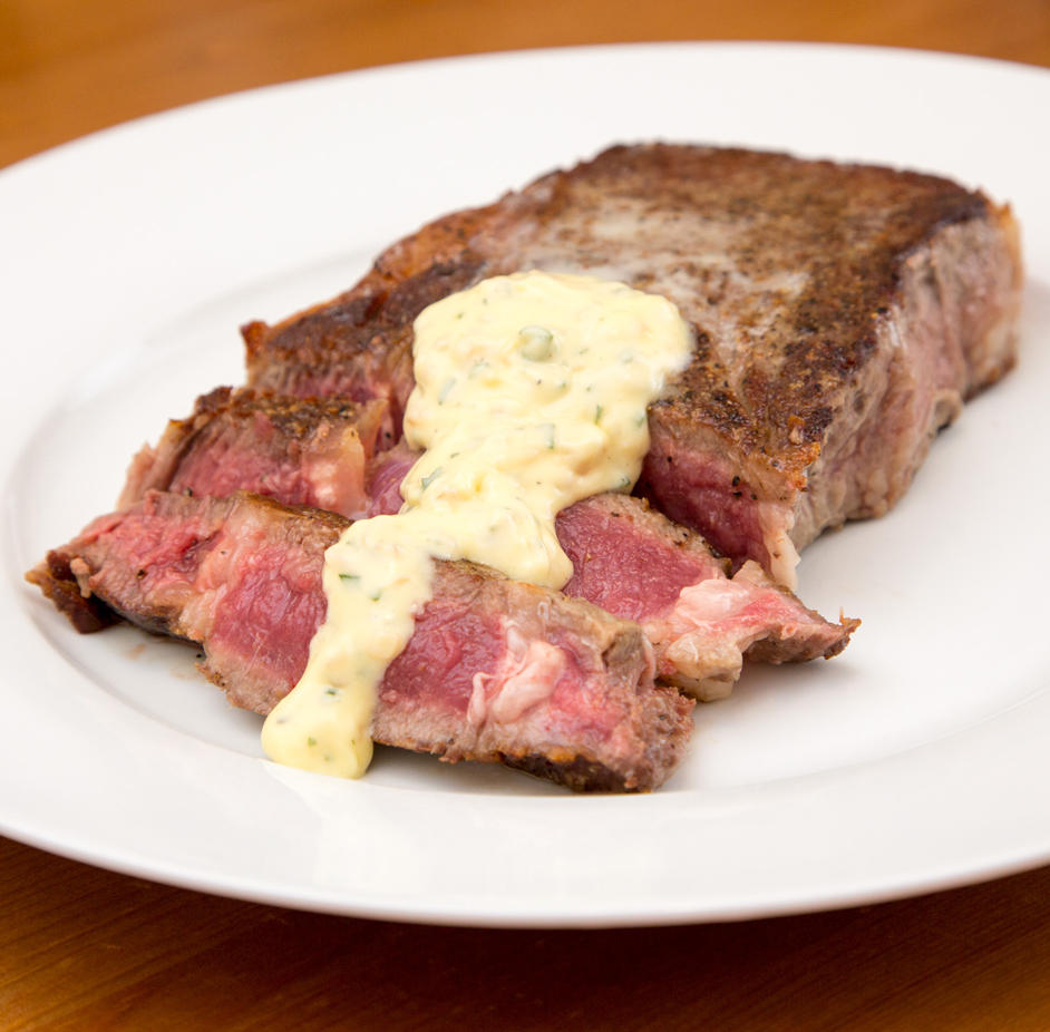 Pan Seared Rib-eye Steak With Béarnaise Sauce - The Missing Lokness