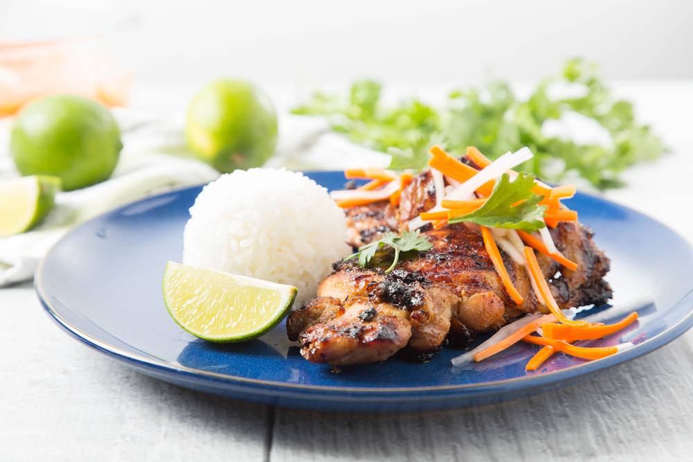 Vietnamese Grilled Lemongrass Chicken Thighs - The Missing Lokness